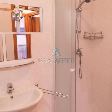 Apartment Corallo - Desenzano - Gardaaffitti Com Desenzano del Garda